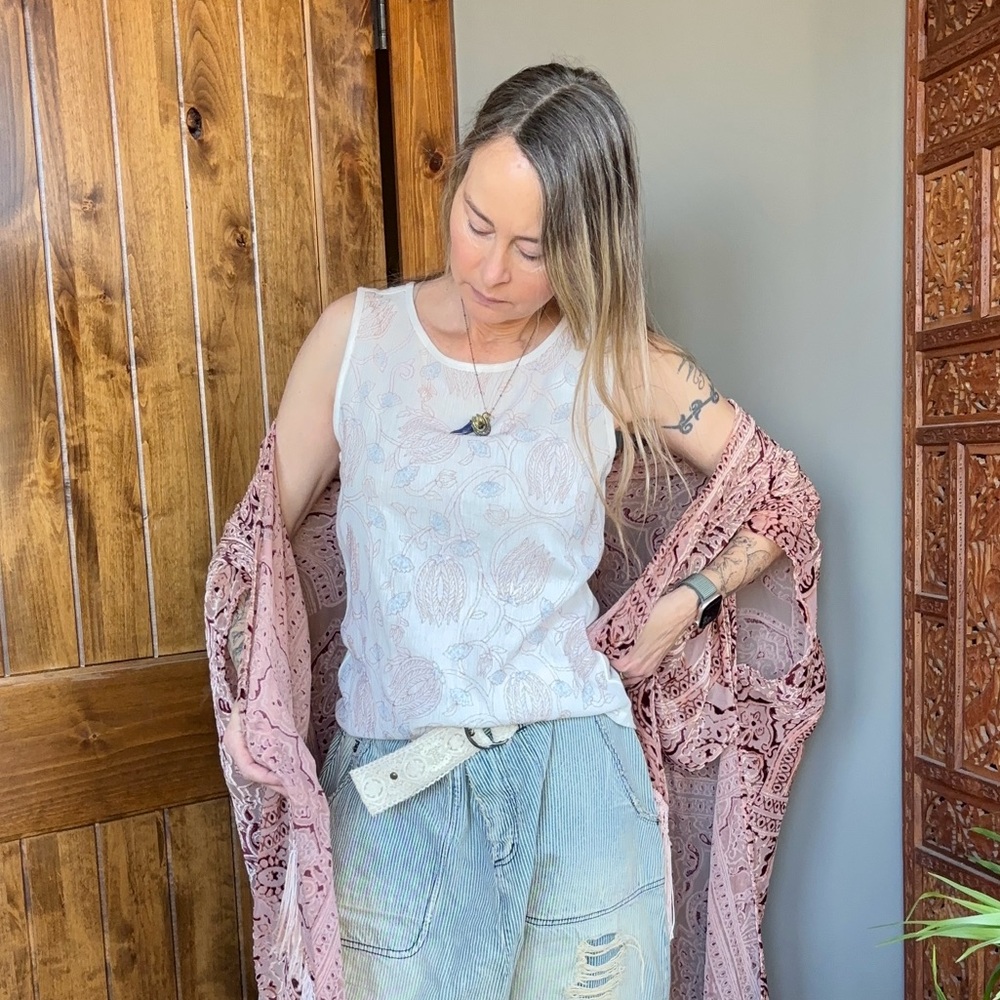 LOFT White Floral Embroidered Blouse